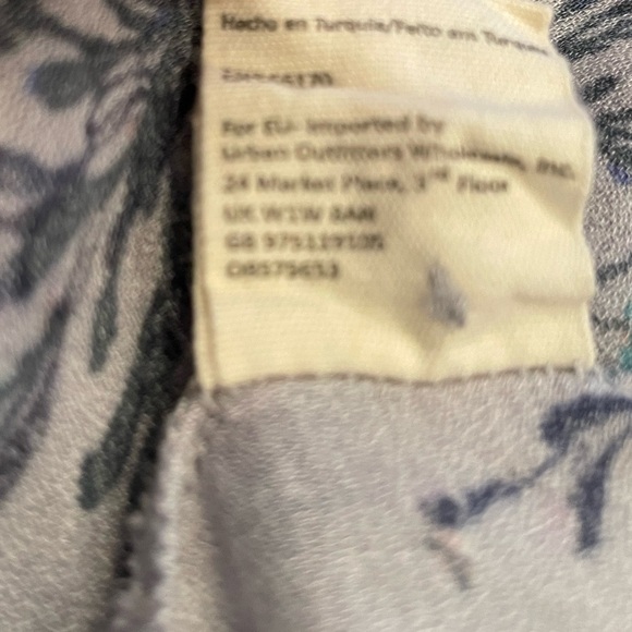 Free People Kaleidoscope Dream Cold Shoulder Tunic in Lavender. Size M. - Picture 10 of 10